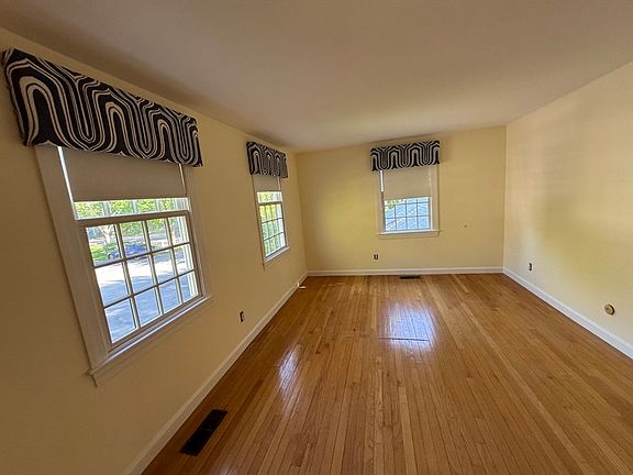 4th image of 66 Jericho Rd Unit 66