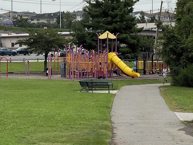 10 Dahnert Park Ln — Photo 7
