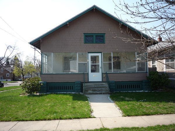 1st image of 45 Bidwell St W