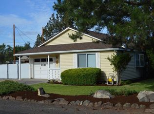 2524 SW 24th St, Redmond, OR 97756