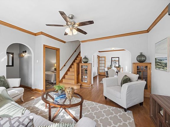 4th image of 2527 Hainsworth Ave