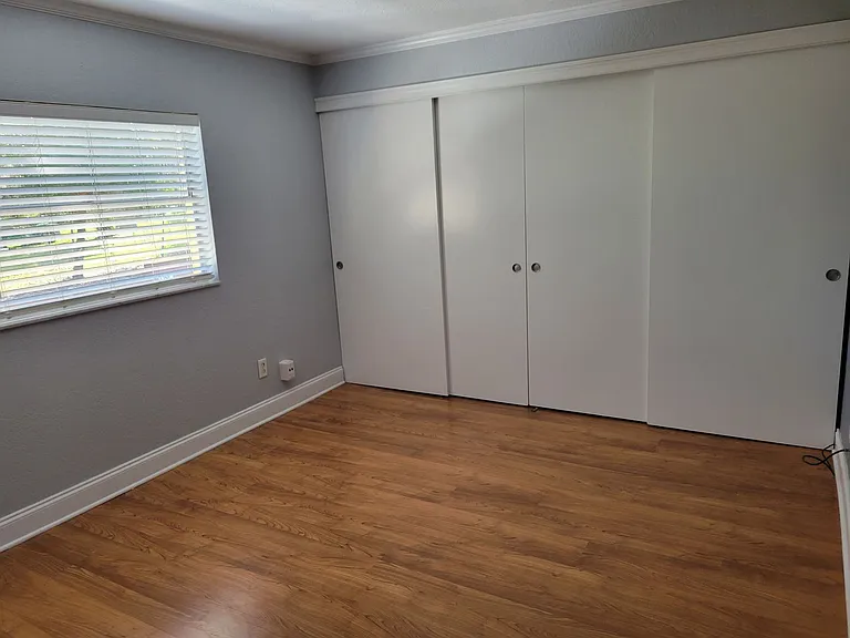 1521 Catherine St #16 — Photo 15