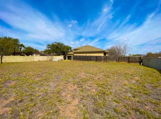 501 Grosbeak St, Laredo, TX 78045