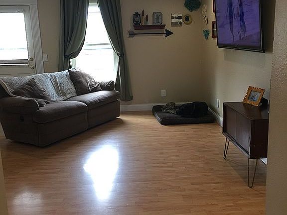 4th image of 308 Parkcrest Dr