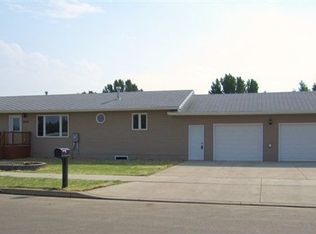 2205 4th Ave SW, Minot, ND 58701