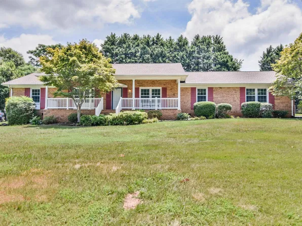 211 Devon Dr, Mauldin, SC 29662