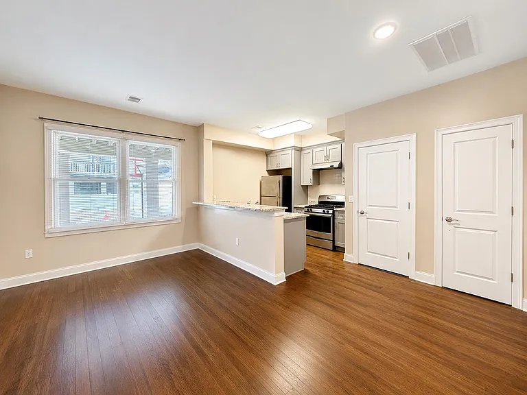 16 Fisk St #1 — Photo 2