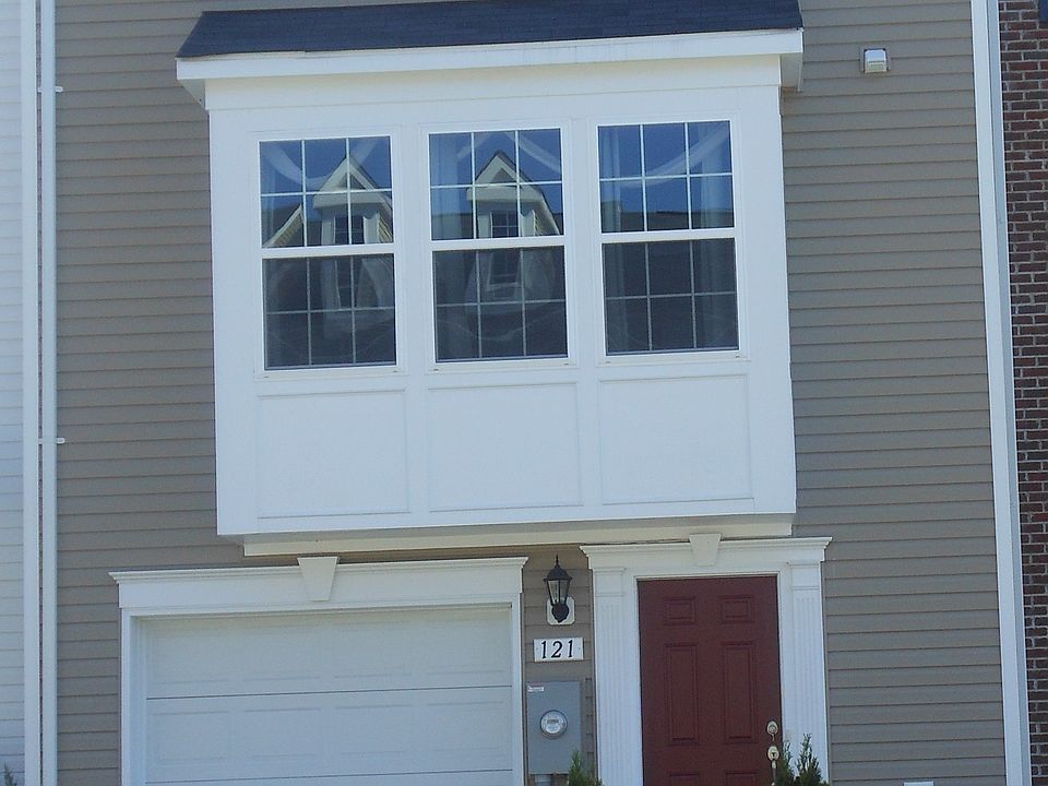 1st image of 121 Worsham Ter