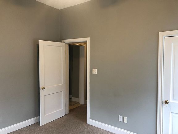 4th image of 818 N 10th St APT 4