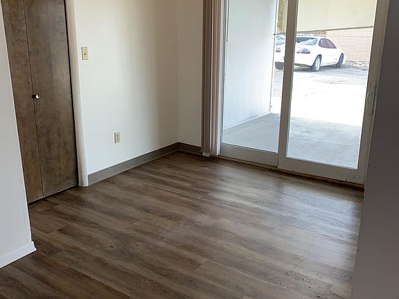 3rd image of 4251 Central Ave #3