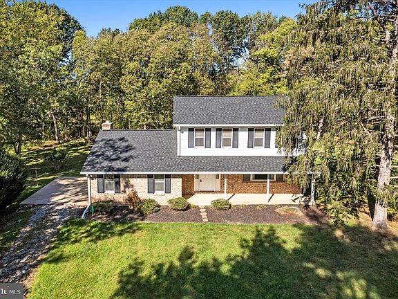 2nd image of 185 Shepherd Ln
