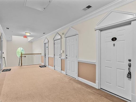 5th image of 200 Lennox Dr APT 3B