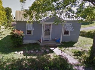 213 Farris St NW, Cleveland, TN 37312