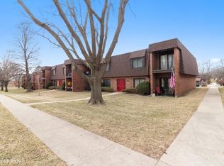 4525 Woodland Ave UNIT 6, West Des Moines, IA 50266