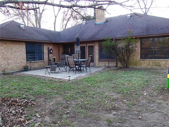 4th image of 322 County Road 3120