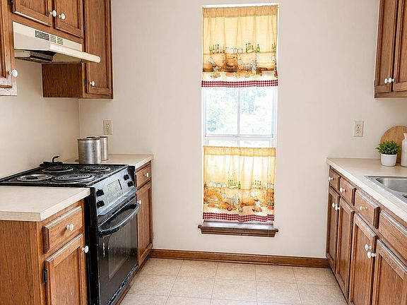 4th image of 10914 Red Oak Dr