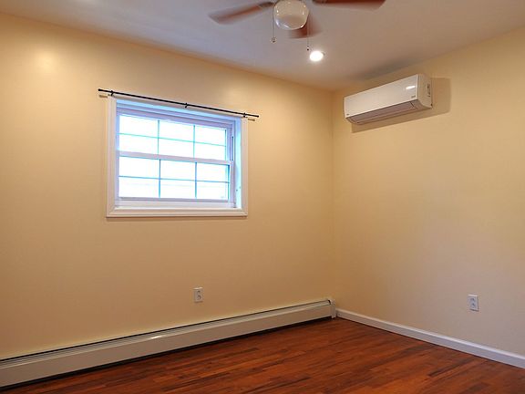 5th image of 74 1st Ave Floor 3