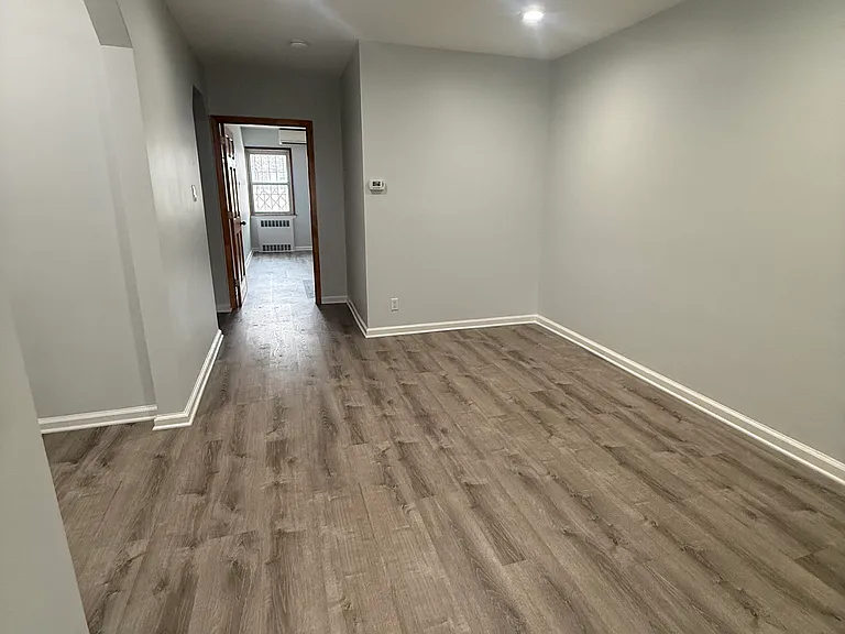 2366 E 29th St #1F — Photo 8