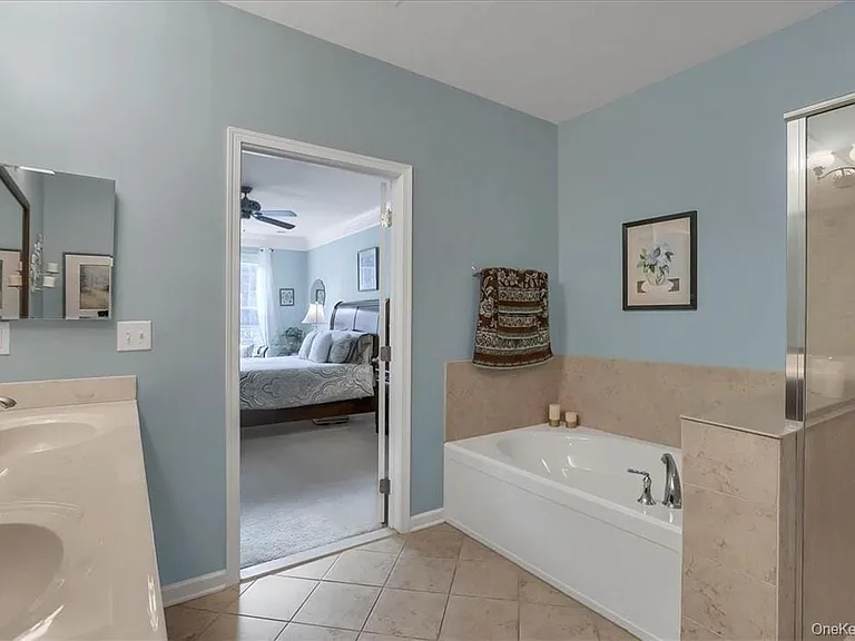 2814 Bennington Dr — Photo 19