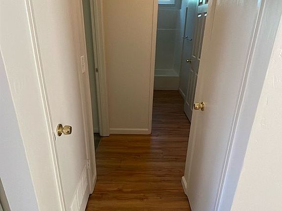 5th image of 780 Busby Ct APT B