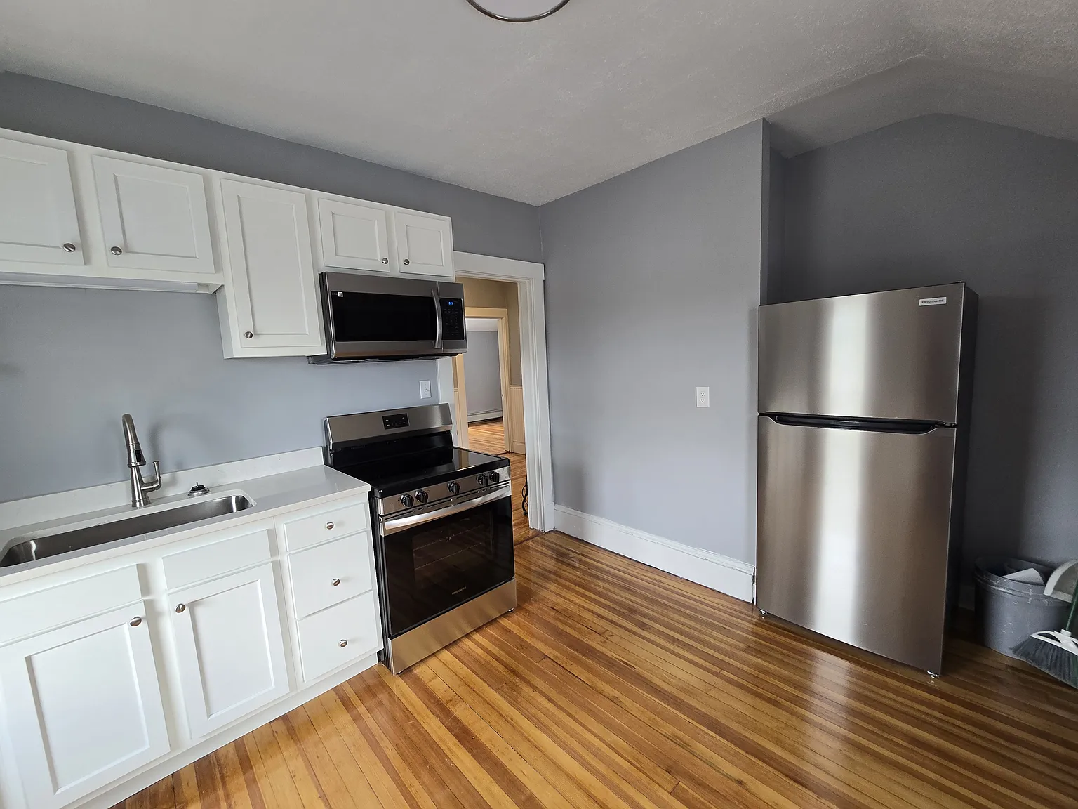 2 bed, 600 sqft, $1,600 — Photo 1