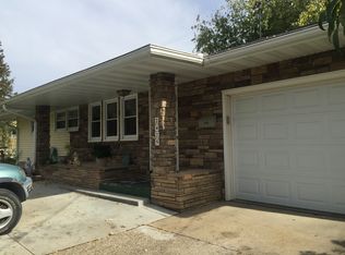 2425 Tomlin Ln, Des Moines, IA 50317
