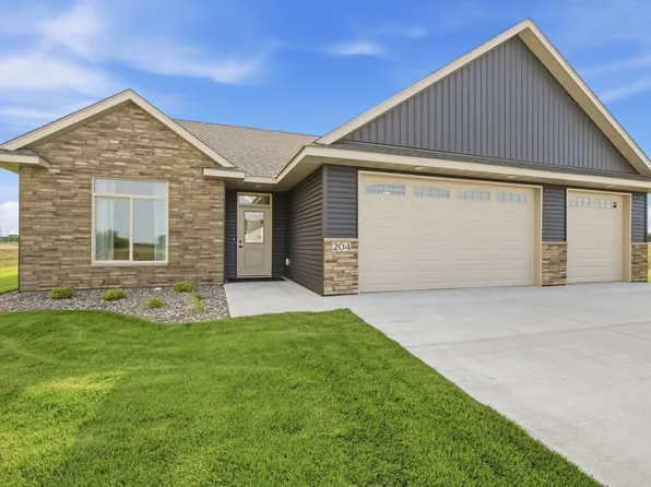 204 57th Ave SE, Saint Cloud, MN 56304