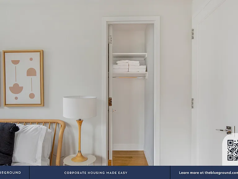 210 W 70th St #918 — Photo 20