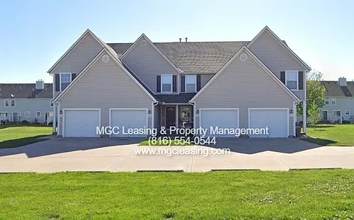 507 N Foxridge Dr Photo 1