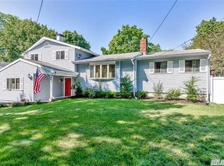 3114 Newport Ave, Medford, NY 11763