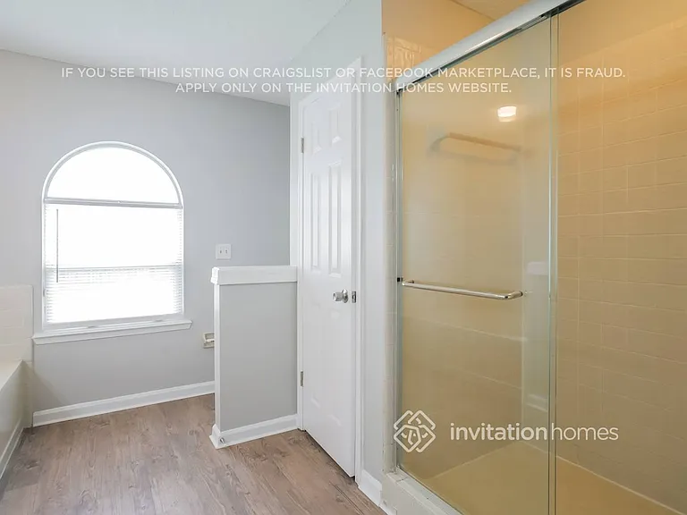 4440 Battlecreek Ct E — Photo 10