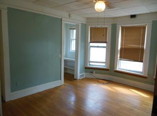 416 W Main St APT 3, Madison, WI 53703