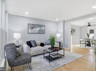 404 Shady Glen Dr, Capitol Heights, MD 20743
