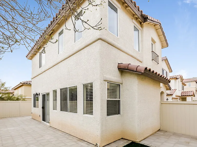 10445 Mihela Ave — Photo 17