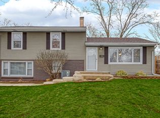 1066 W 10th Pl, Hobart, IN 46342