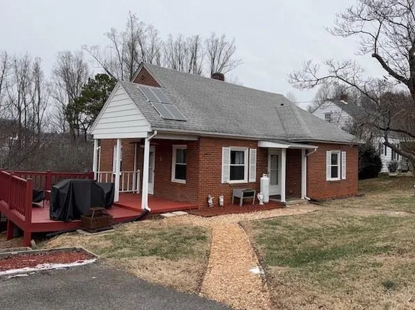 1448 Hillcrest Ave, Martinsville, VA 24112