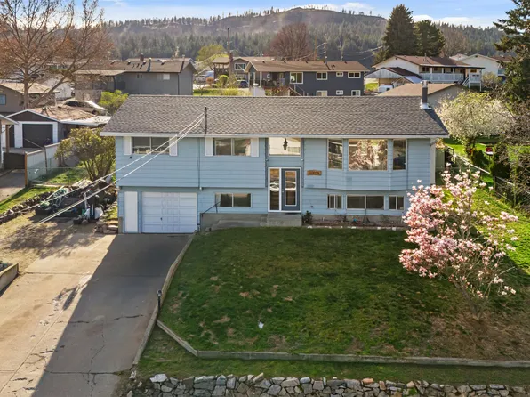 10058 Kel Vern Cres, Lake Country, BC V4V 1L3