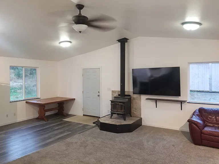 8605 S Crowe Cir — Photo 2