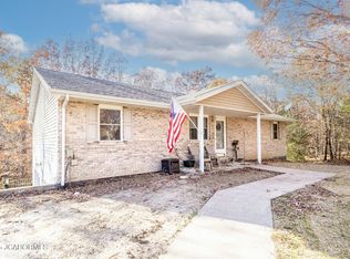 11421 Valley View Ct, Holts Summit, MO 65043