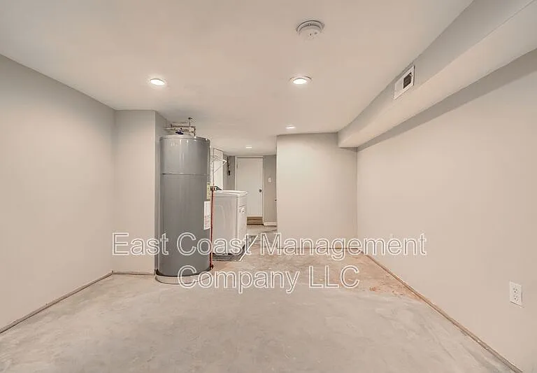 1616 N Fulton Ave — Photo 18