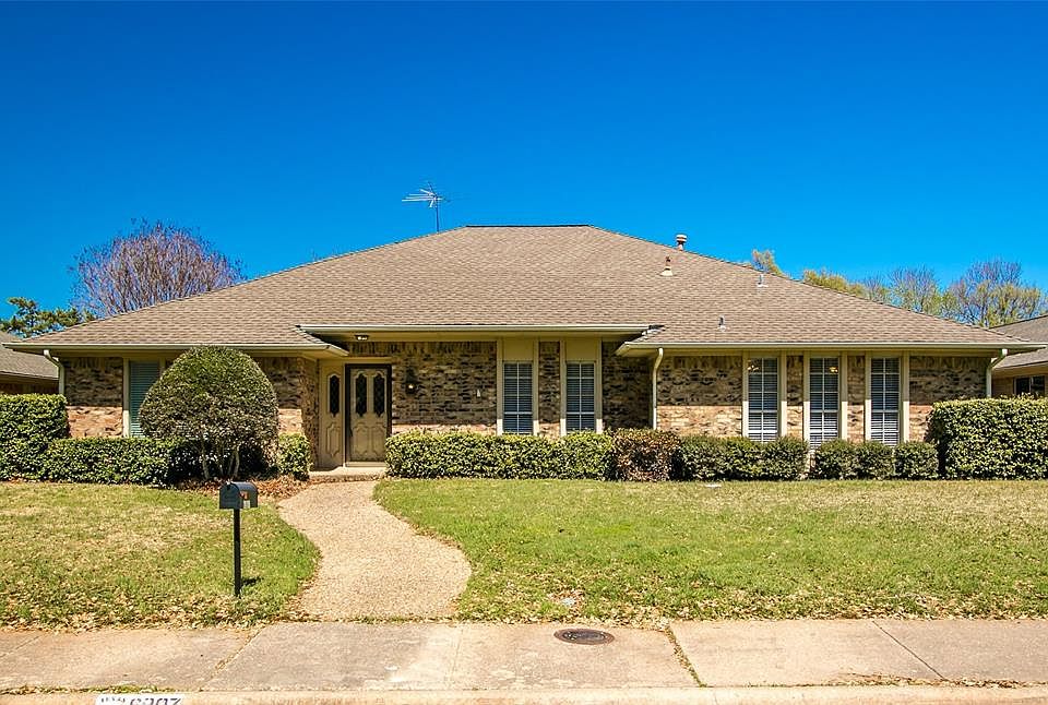 1st image of 6907 Middle Cove Dr