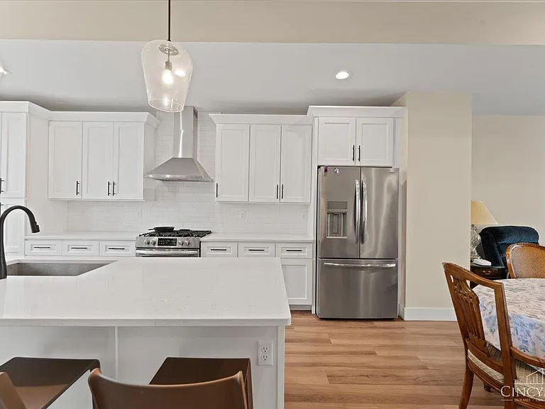 3906 Edwards Rd #B — Photo 12
