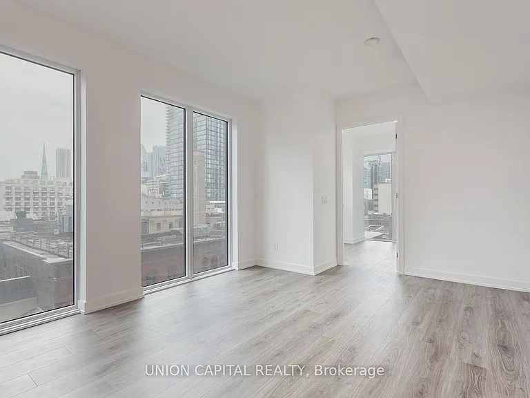 100 Queen St E #909 — Photo 11