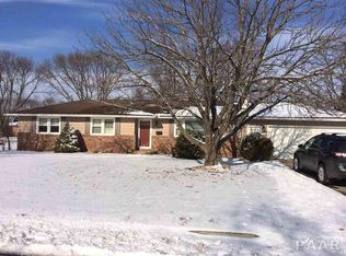 441 E Edgewood St, Morton, IL 61550