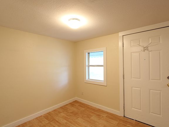 5th image of 9405 N 9th St