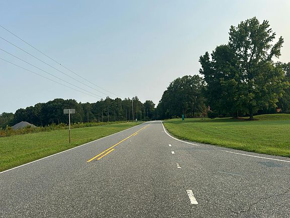 4th image of 3817 Old Cox Rd