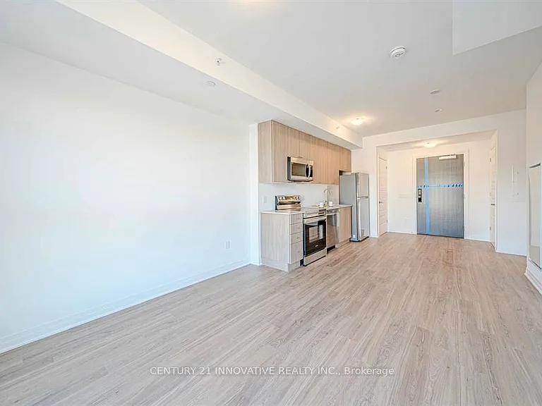 490 Gordon Krantz Ave #201 — Photo 16