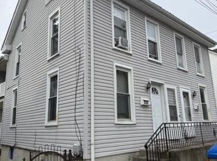 326 W 2nd St, Waynesboro, PA 17268
