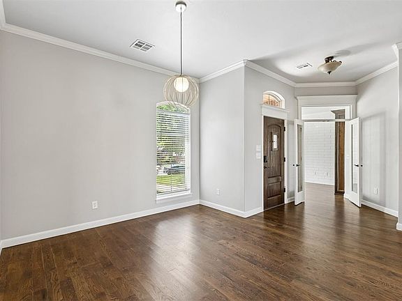 5th image of 14104 Canterbury Dr
