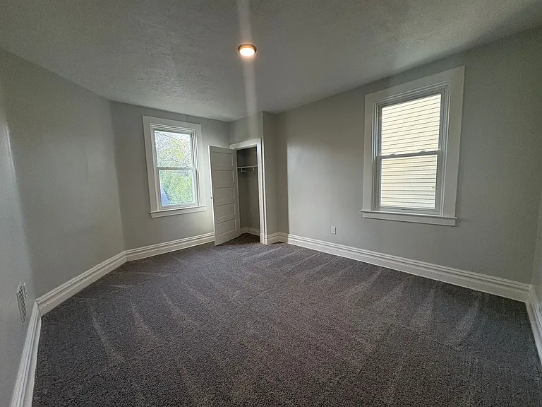 129 Dunbar Ave — Photo 12